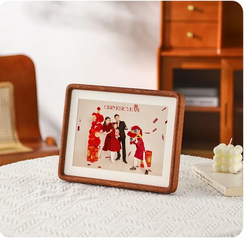 Bamboo Photo Frame - 세련된 검은색 샌달우드 소재의 견고한 나무